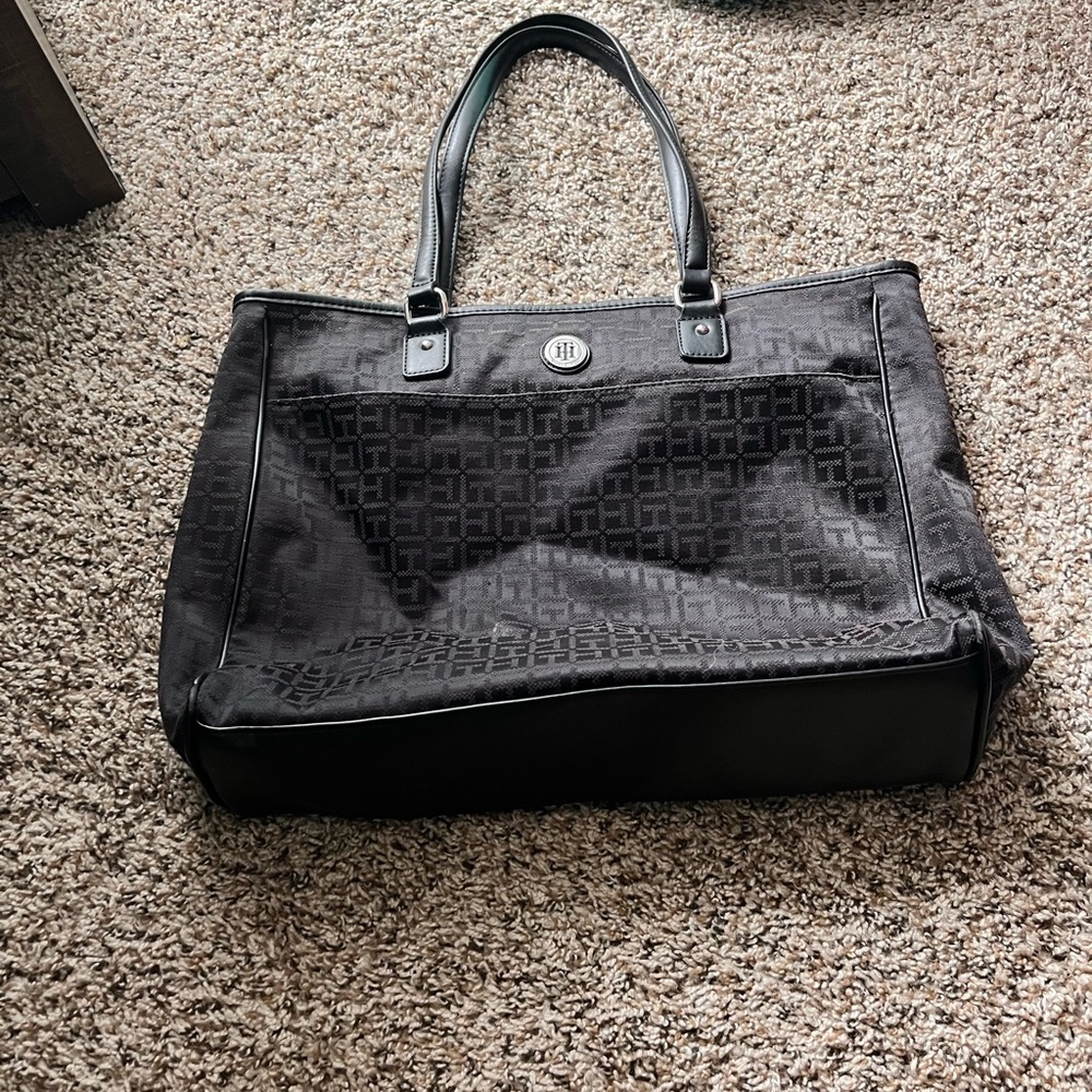 Tommy Hilfiger purse